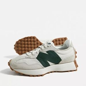 New Balance 327 Trainers Timberwolf/Night Watch Green